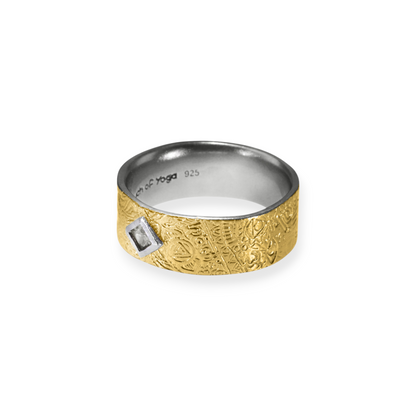A Mark She Carries Ring