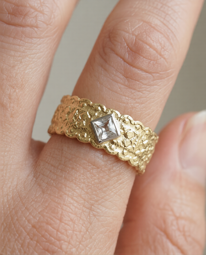 Carry Old Strength Ring