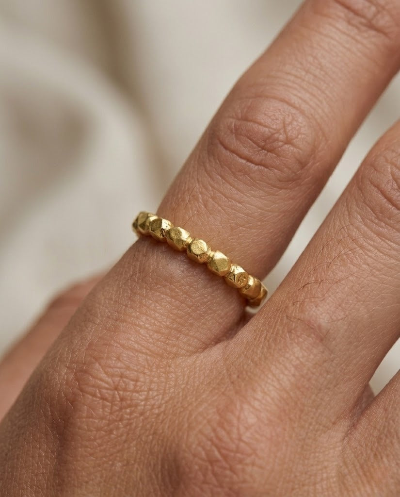 The Work Without Noise Ring